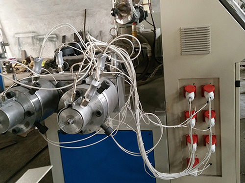 青岛pvc管材生产线设备